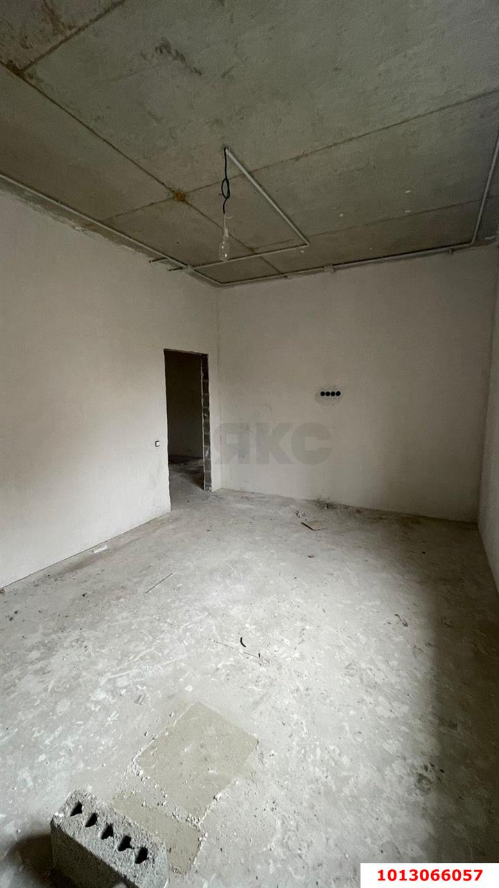 Фото №7: Дом 202 м² + 5.2 сот. - Тахтамукай, мкр. Европейская Деревня, ул. Новороссийская, 7