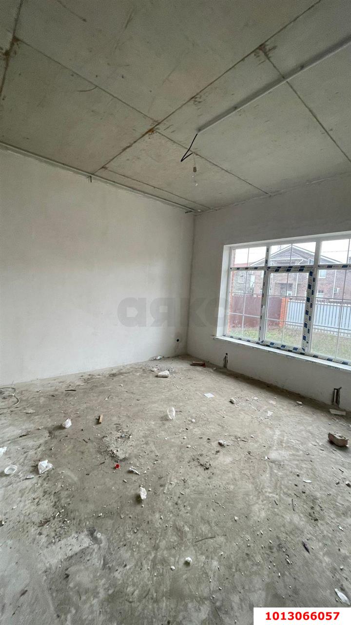 Фото №6: Дом 202 м² + 5.2 сот. - Тахтамукай, мкр. Европейская Деревня, ул. Новороссийская, 7