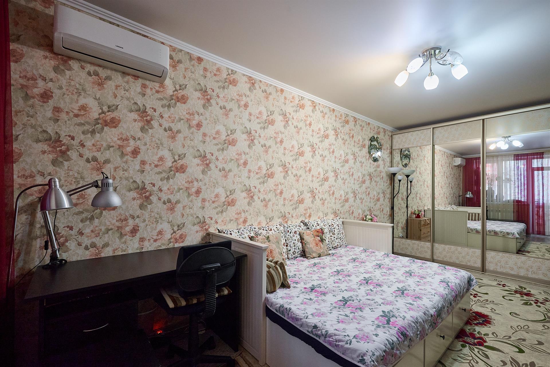 Фото №12: 2-комнатная квартира 58 м² - Краснодар, Музыкальный, Прикубанский внутригородской округ, мкр. Завод Радиоизмерительных Приборов, ул. имени Сергея Есенина, 98