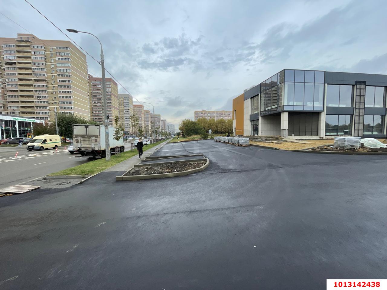Фото №3: Отдельное здание 3276 м² - Краснодар, имени Петра Метальникова, ул. Петра Метальникова, 6