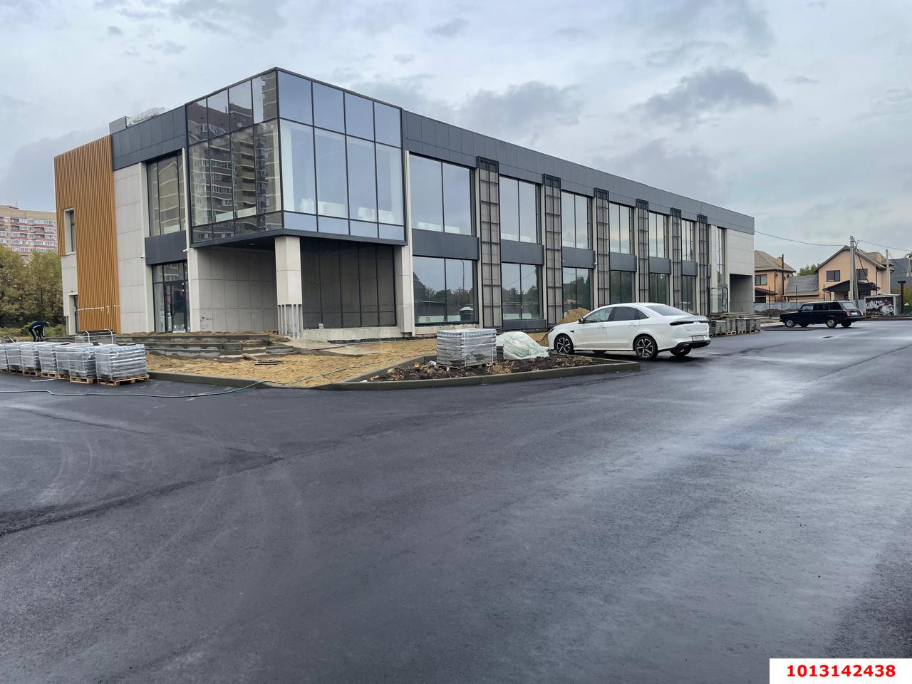 Фото №1: Коммерция 3276 м² - Краснодар, Прикубанский внутригородской округ, Завод Радиоизмерительных Приборов, мкр. имени Петра Метальникова, ул. Петра Метальникова, 6