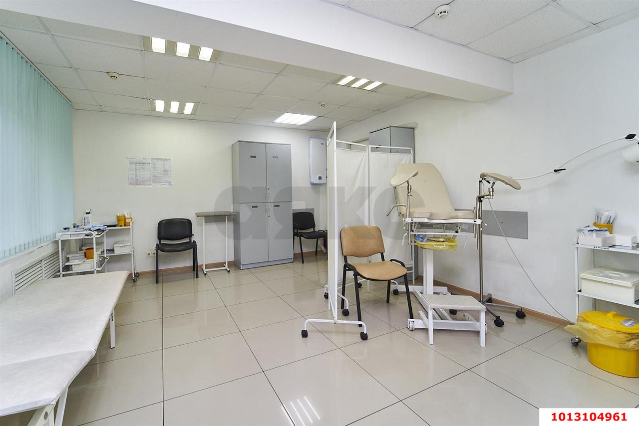 Фото №9: Торговое помещение 44 м² - Краснодар, Фестивальный, ул. Атарбекова, 22