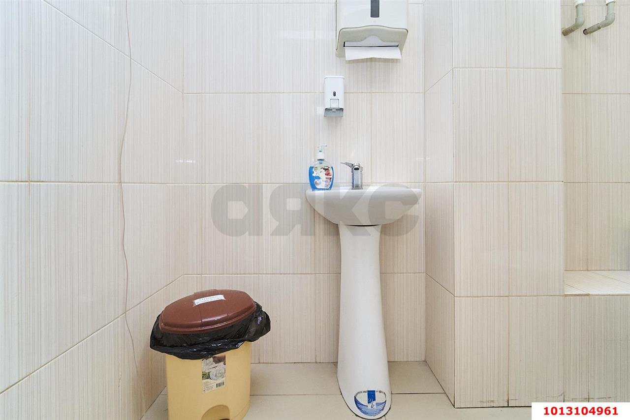 Фото №12: Торговое помещение 44 м² - Краснодар, Фестивальный, ул. Атарбекова, 22