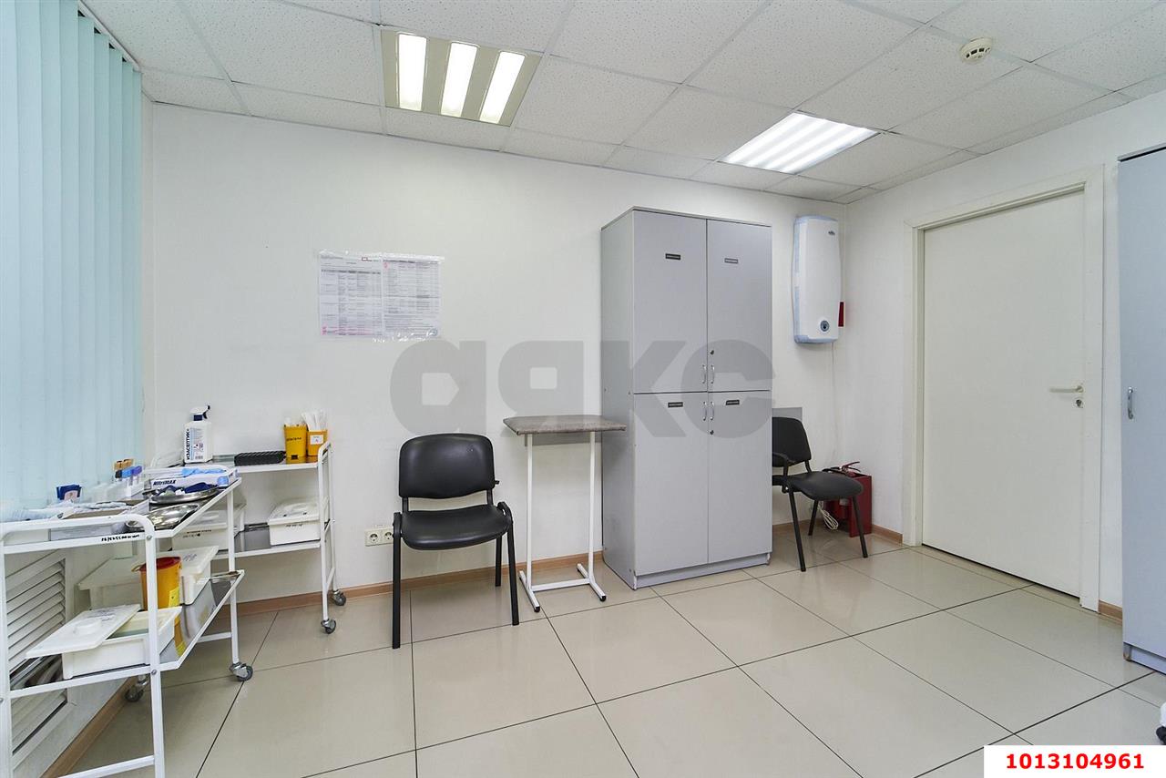 Фото №10: Торговое помещение 44 м² - Краснодар, Фестивальный, ул. Атарбекова, 22