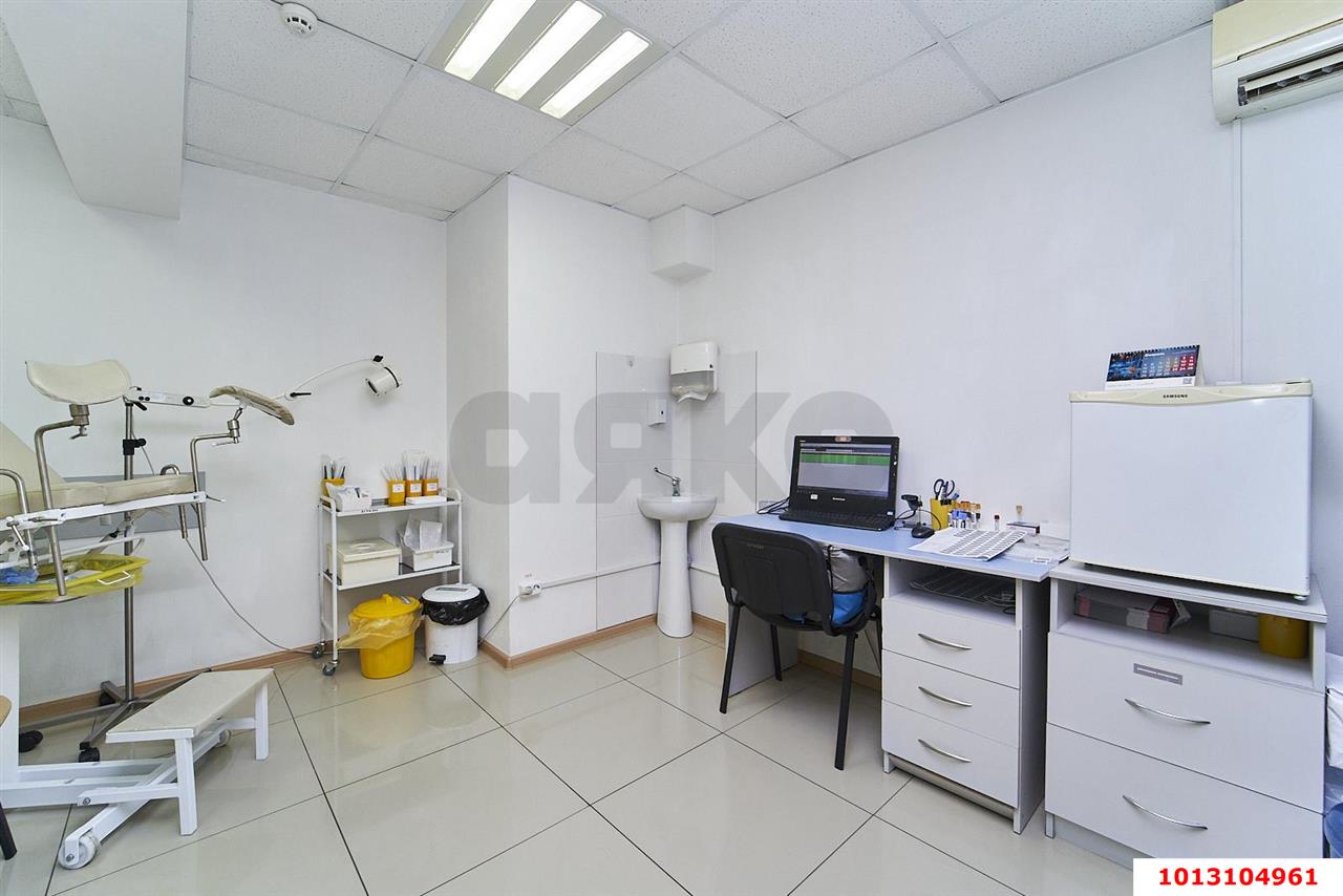 Фото №8: Торговое помещение 44 м² - Краснодар, Фестивальный, ул. Атарбекова, 22