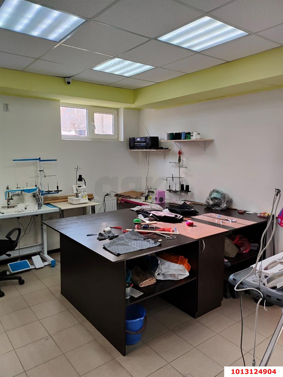 Фото №1: Офисное помещение 25 м² - Краснодар, жилой комплекс Времена года, ул. Евгении Жигуленко, 4