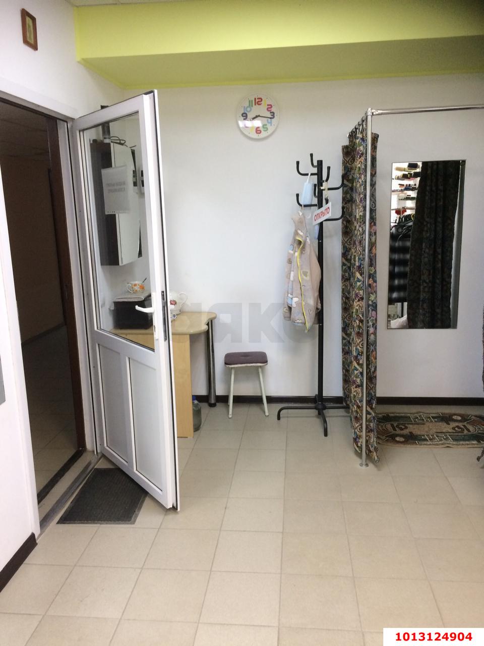 Фото №4: Офисное помещение 25 м² - Краснодар, жилой комплекс Времена года, ул. Евгении Жигуленко, 4
