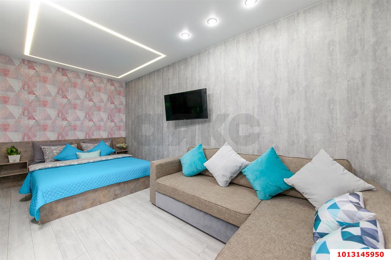 Фото №1: 1-комнатная квартира 30 м² - Краснодар, мкр. Западный внутригородской округ, ул. Михаила Власова, 256