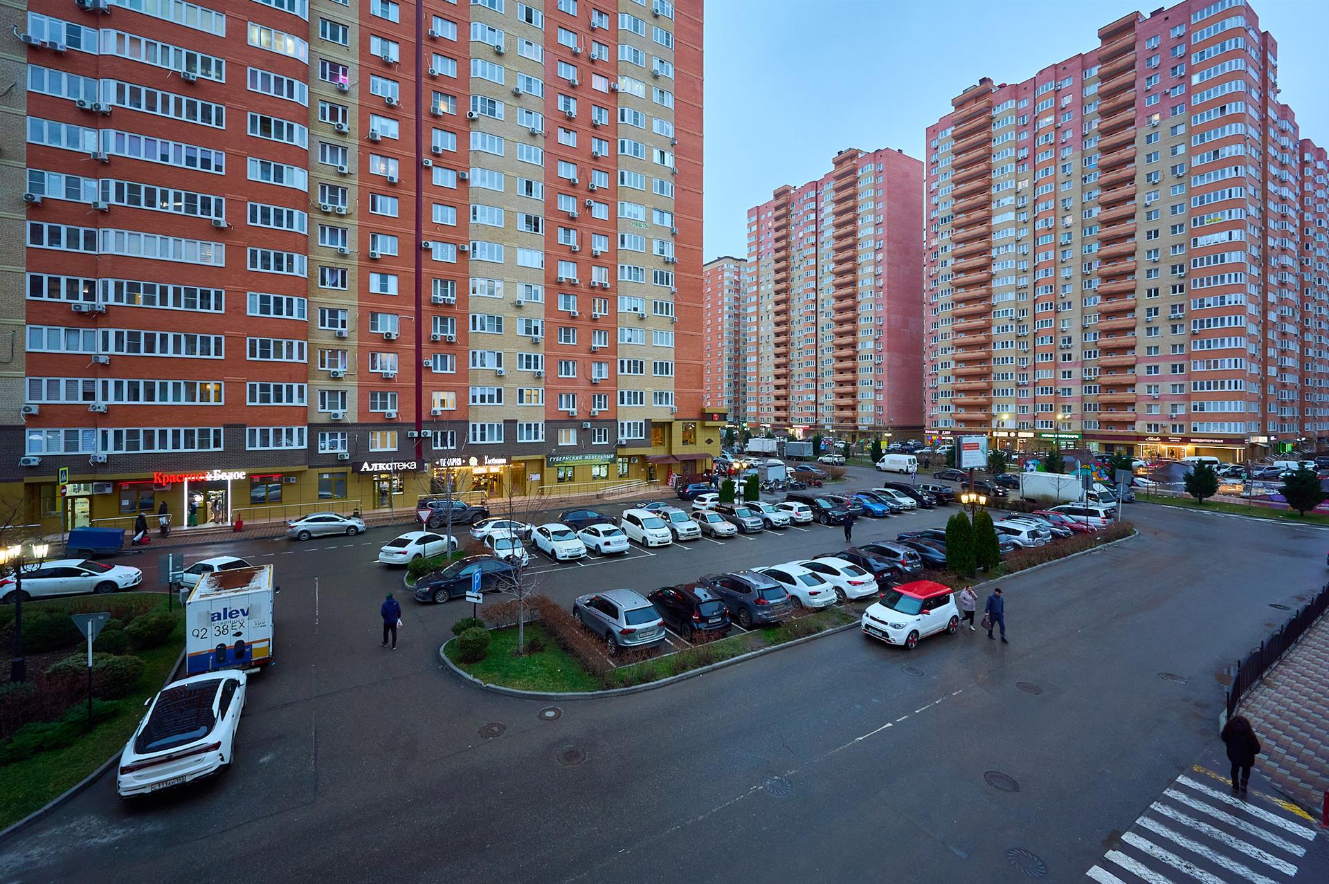 Фото №10: 2-комнатная квартира 70 м² - Краснодар, Прикубанский внутригородской округ, Губернский, мкр. 3-й квартал, ул. Боспорская, 4