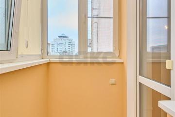 Фото №1: 2-комнатная квартира 76 м² - Краснодар, мкр. Центральный, ул. Кубанская набережная, 64