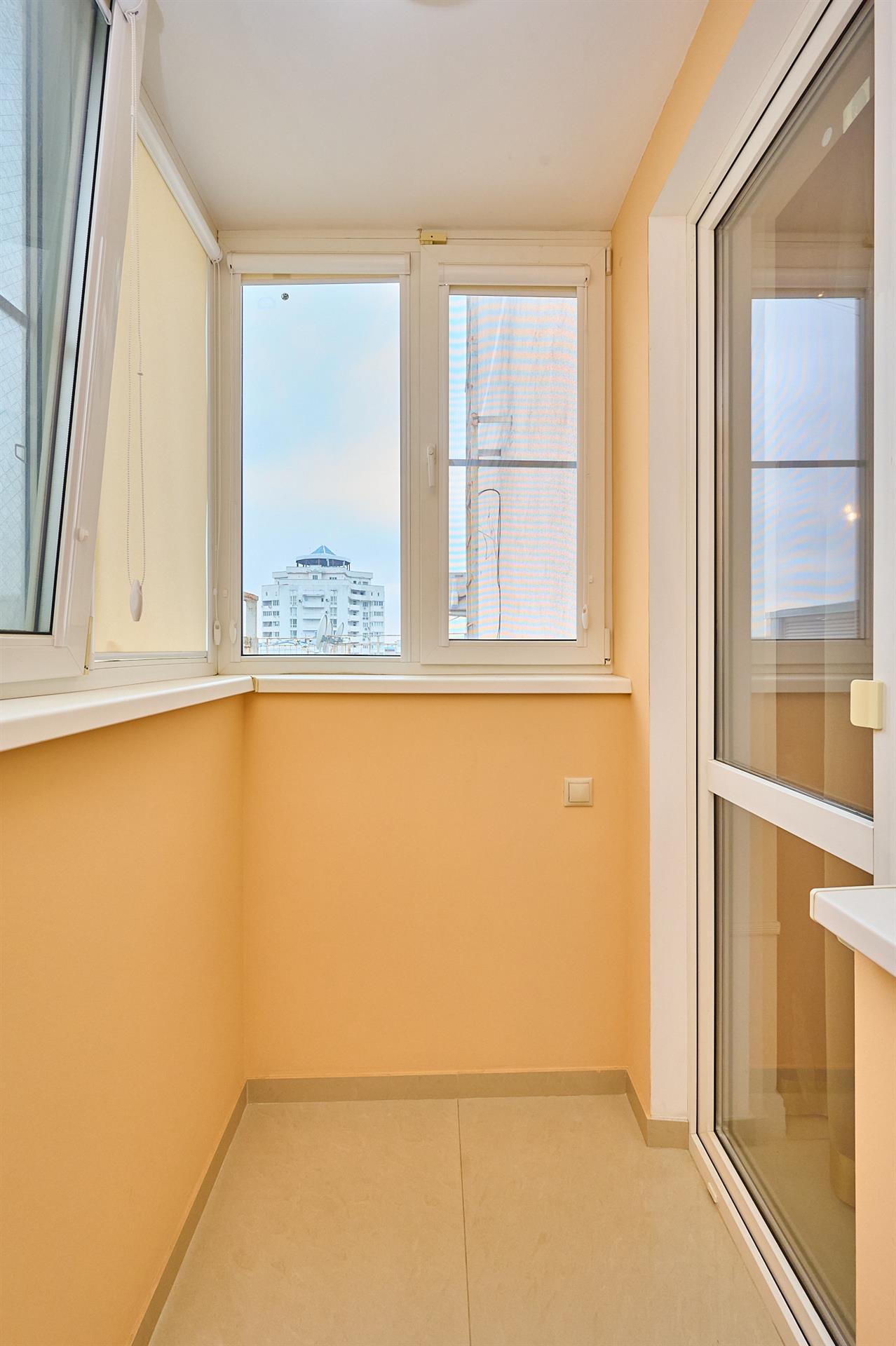 Фото №15: 2-комнатная квартира 76 м² - Краснодар, Центральный внутригородской округ, Западный внутригородской округ, мкр. Центральный, ул. Кубанская набережная, 64