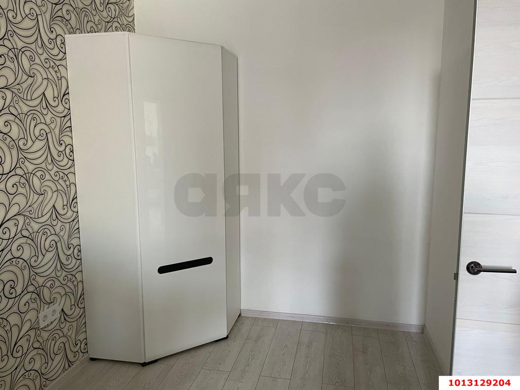 Фото №4: 1-комнатная квартира 38 м² - Краснодар, Завод Радиоизмерительных Приборов, Прикубанский внутригородской округ, Музыкальный, мкр. жилой комплекс Семейный, ул. Московская, 122