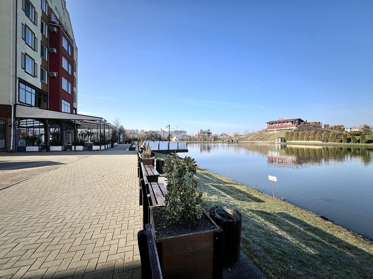 Фото №1: 2-комнатная квартира 96 м² - Краснодар, Прикубанский внутригородской округ, мкр. Немецкая Деревня, ул. Баварская, 8