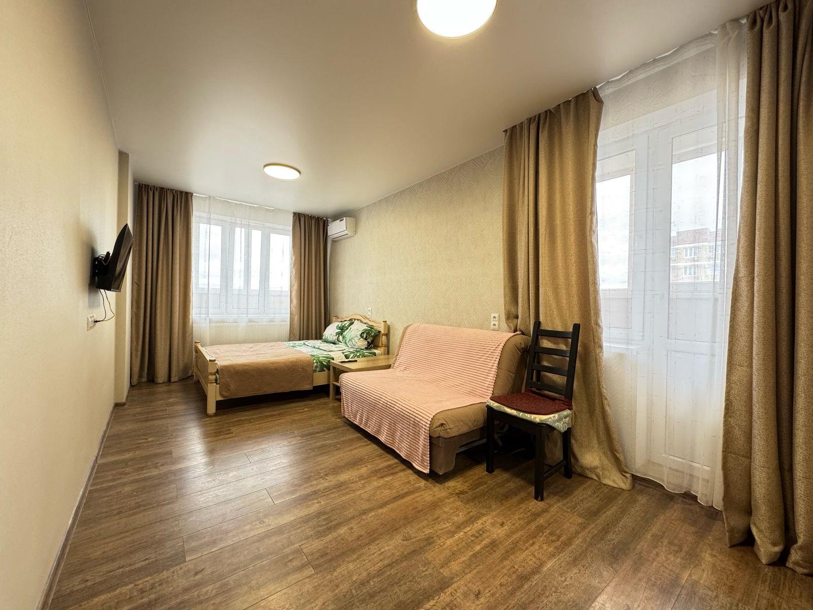 Фото №8: 2-комнатная квартира 74 м² - Краснодар, Прикубанский внутригородской округ, Калинино, Завод Радиоизмерительных Приборов, мкр. ЖК Акварели-2, ул. Тепличная, 62/1к5