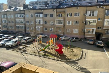 Фото №1: 1-комнатная квартира 50 м² - Краснодар, мкр. Прикубанский внутригородской округ, ул. Ивана Рослого, 18к1