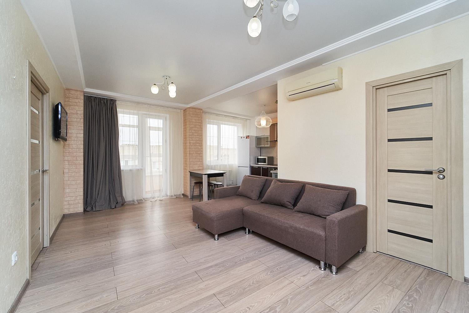 Фото №11: 2-комнатная квартира 82 м² - Краснодар, Западный внутригородской округ, мкр. Сельскохозяйственный Институт, ул. Минская, 121