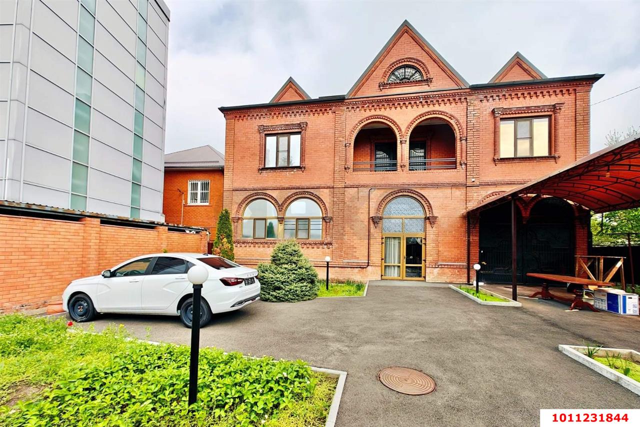 Фото №1: Коммерция 480 м² - Краснодар, Центральный внутригородской округ, мкр. Покровка, ул. Кузнечная, 239