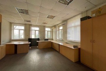 Фото №2: Офисное помещение 200 м² - Краснодар, мкр. Западный внутригородской округ, ул. имени Дзержинского, 5