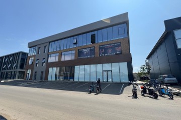 Фото №3: Отдельное здание 933 м² - Краснодар, мкр. Прикубанский внутригородской округ, ул. Дмитрия Есаулко