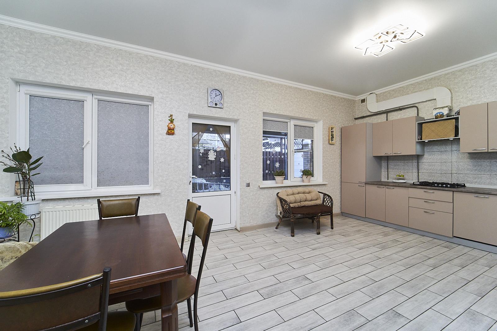 Фото №6: Дом 113 м² + 1 сот. - Ленина, Карасунский внутригородской округ, п. коттеджный  Радужный, ул. Приморская, 111Л