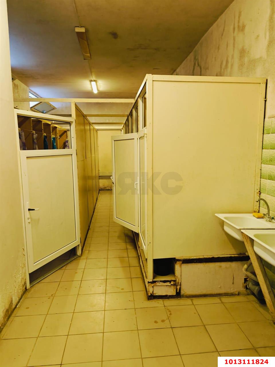 Фото №11: Коммерция 2200 м² - Варениковская, ул. Карла Маркса, 116