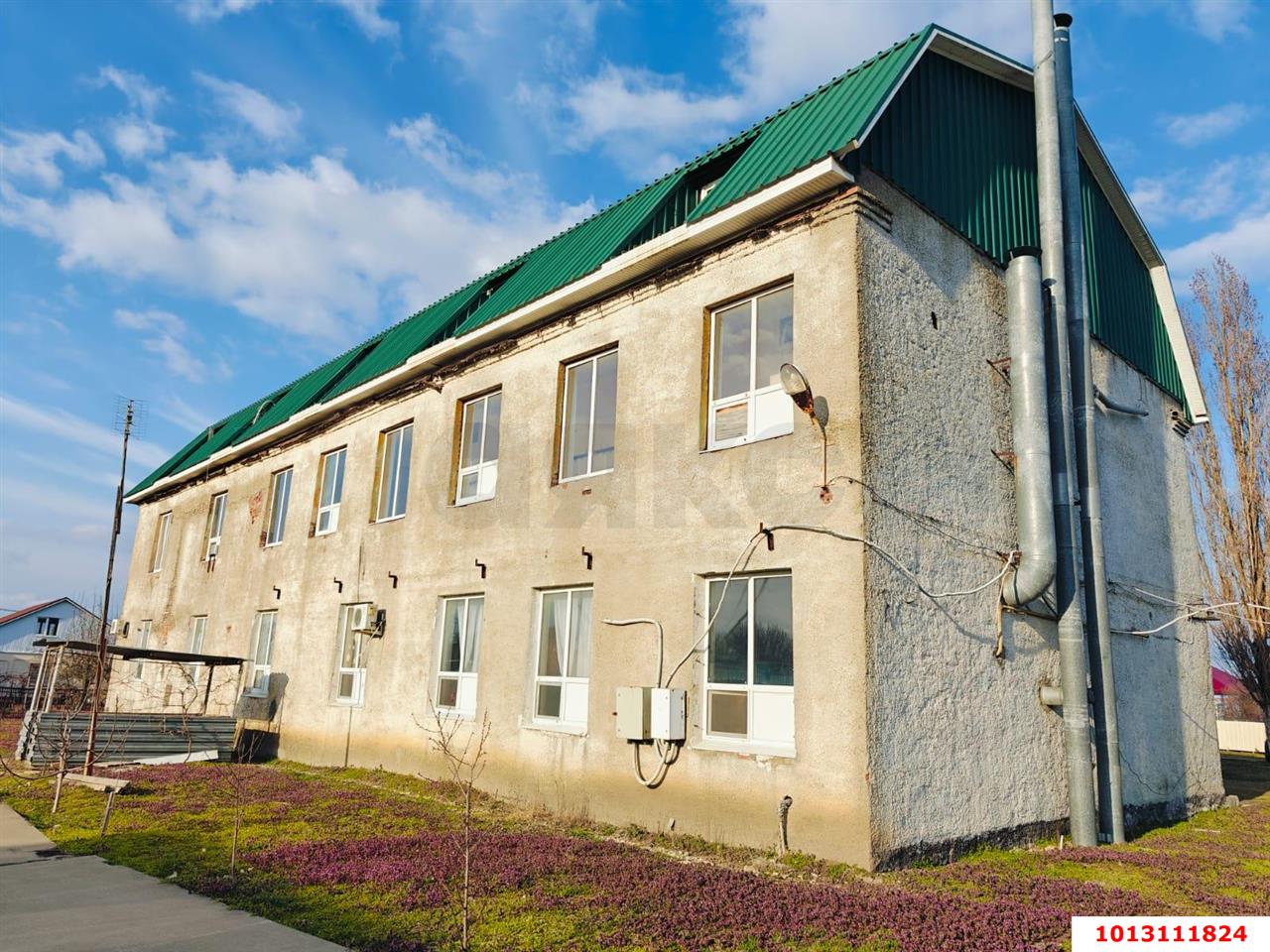 Фото №1: Коммерция 2200 м² - Варениковская, ул. Карла Маркса, 116