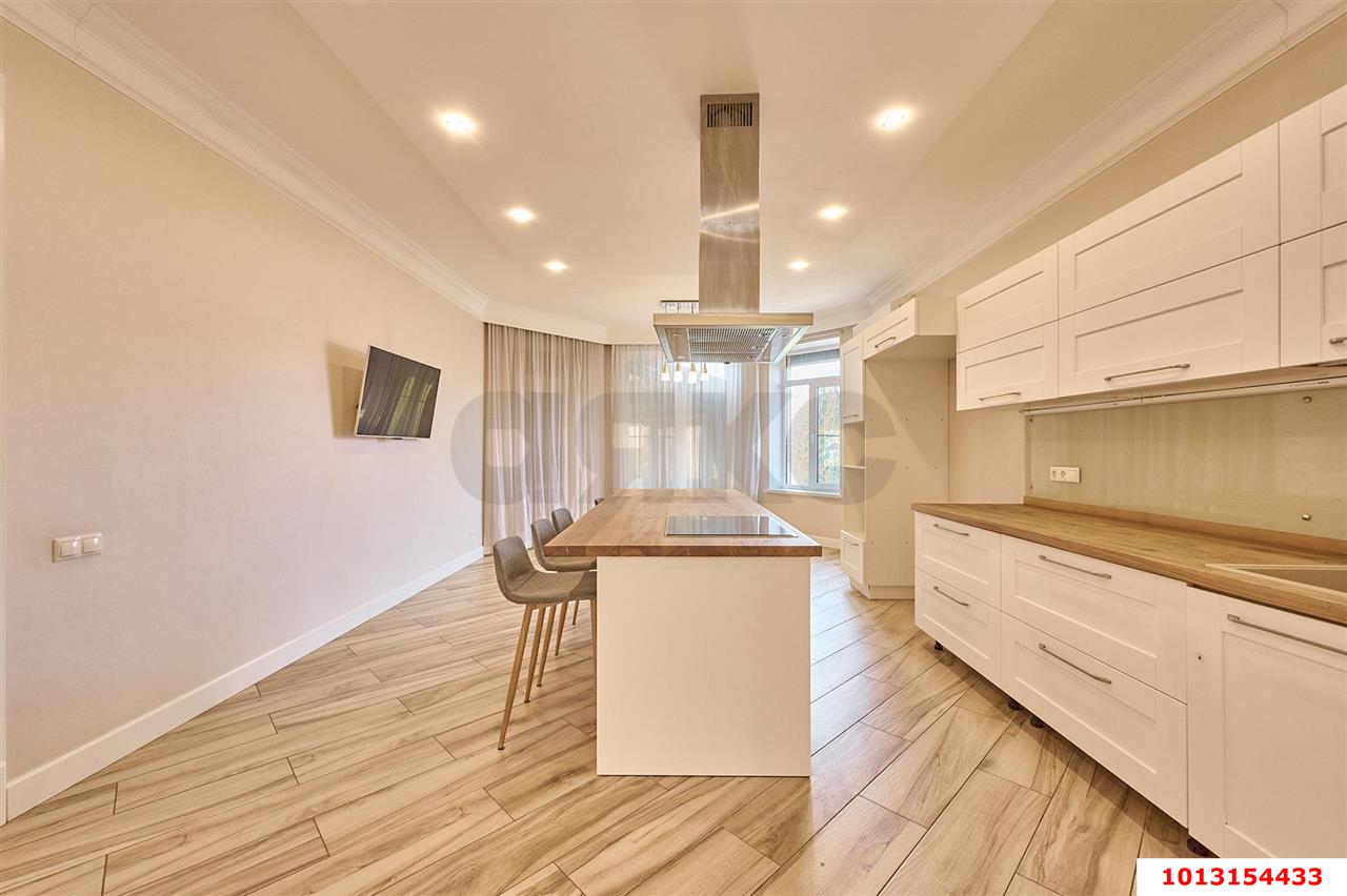 Фото №5: Дом 272 м² + 8 сот. - Краснодар, Прикубанский внутригородской округ, Калинино, мкр. Завод Радиоизмерительных Приборов, ул. Белозёрная, 43