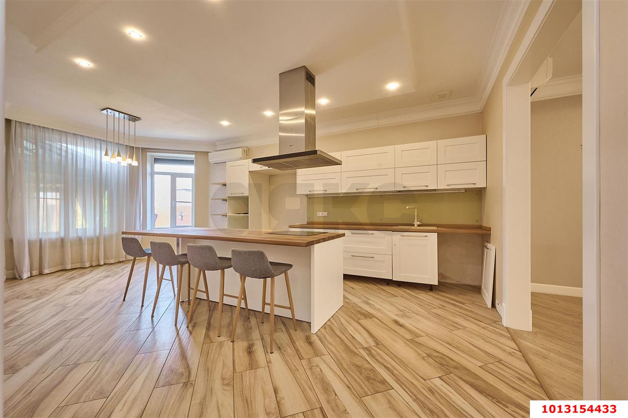 Фото №2: Дом 272 м² + 8 сот. - Краснодар, Прикубанский внутригородской округ, Калинино, мкр. Завод Радиоизмерительных Приборов, ул. Белозёрная, 43