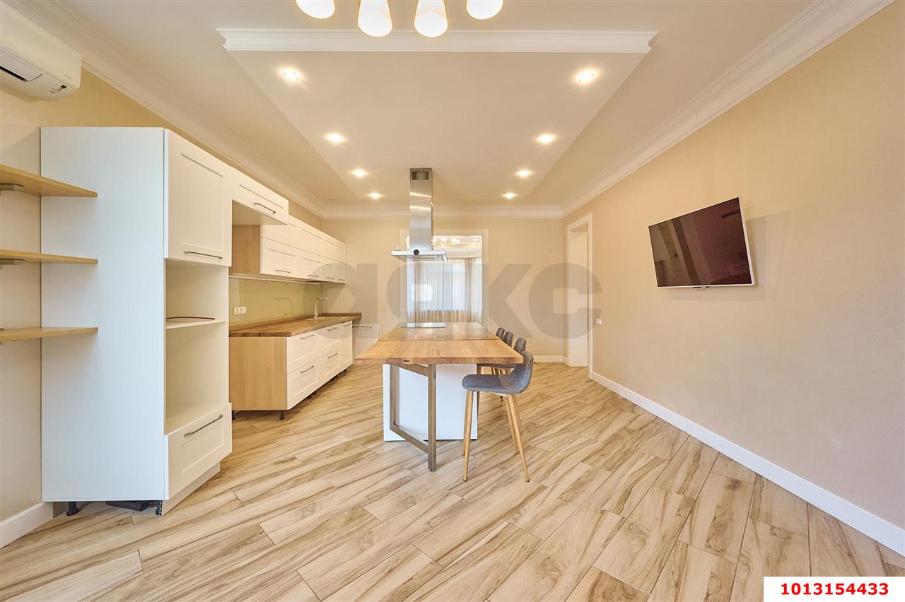 Фото №6: Дом 272 м² + 8 сот. - Краснодар, Прикубанский внутригородской округ, Калинино, мкр. Завод Радиоизмерительных Приборов, ул. Белозёрная, 43