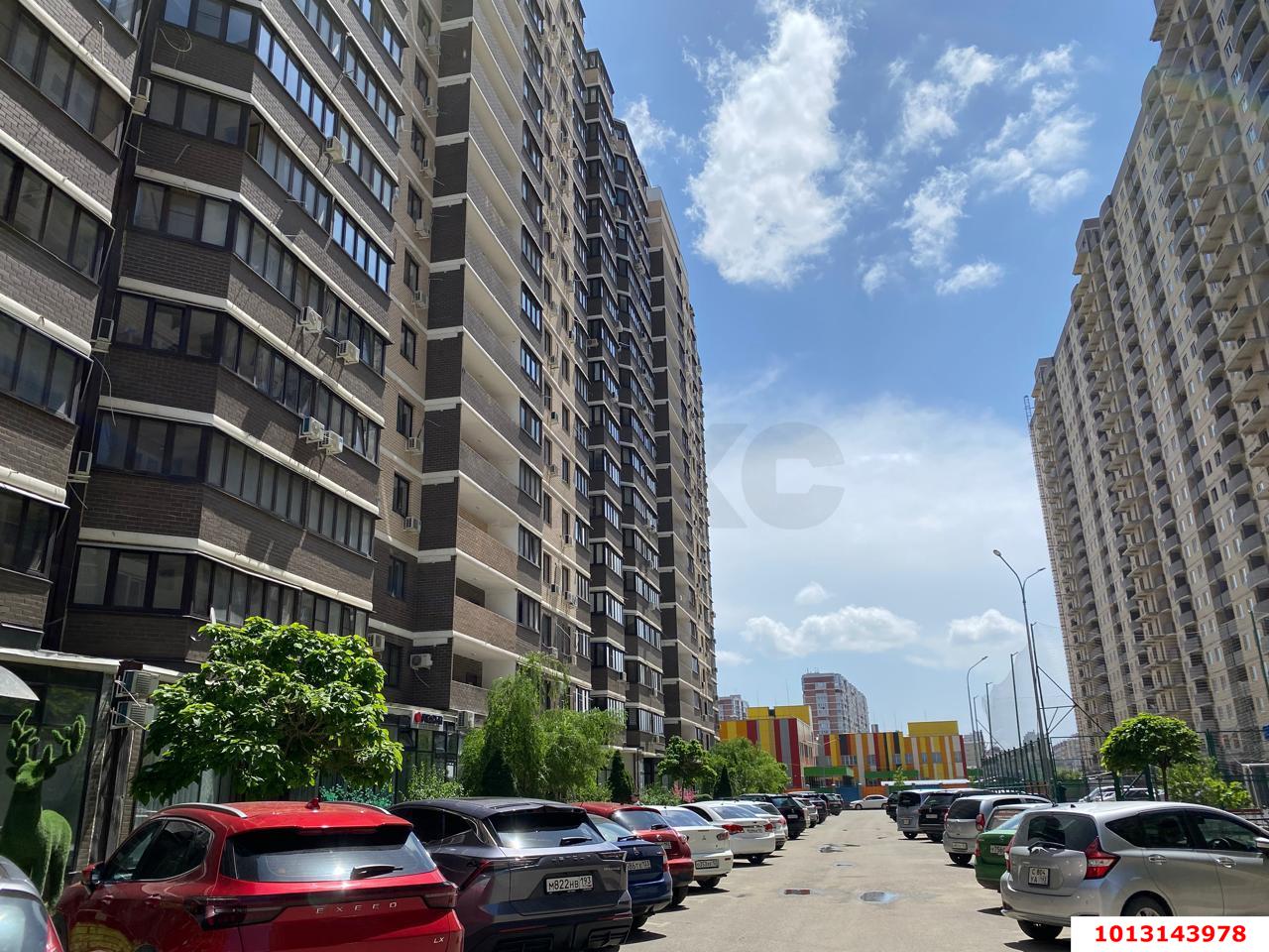 Фото №3: Торговое помещение 87 м² - Краснодар, имени Петра Метальникова, ул. Цезаря Куникова, 24к1
