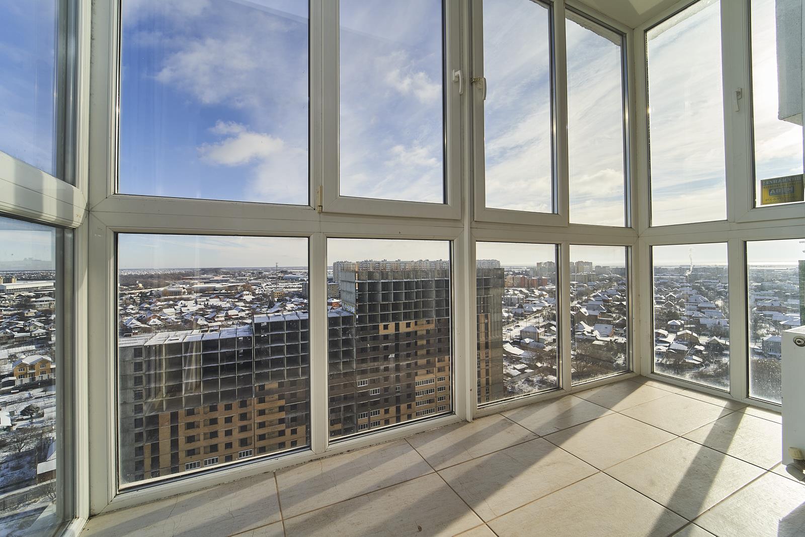 Фото №1: 2-комнатная квартира 67 м² - Краснодар, Карасунский внутригородской округ, Комсомольский, мкр. жилой комплекс Пересвет-Карасунский, ул. Сормовская, 216