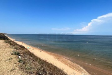 Фото №1: Земельный участок под ИЖС 400 сот. - Кучугуры, 