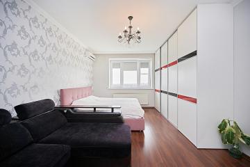 Фото №1: 2-комнатная квартира 66 м² - Краснодар, мкр. Комсомольский, ул. Сормовская, 202/1