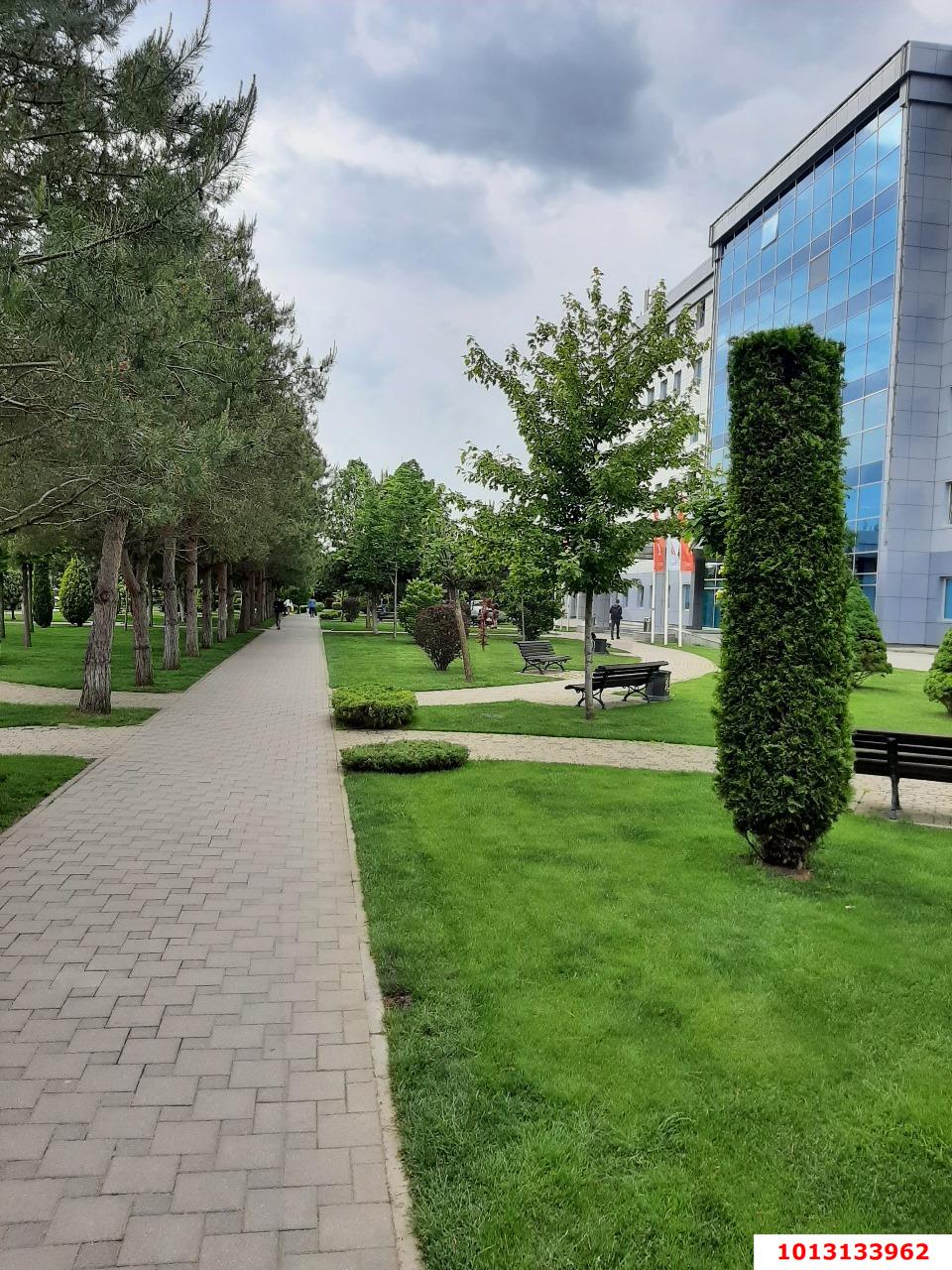 Фото №4: 3-комнатная квартира 102 м² - Краснодар, Прикубанский внутригородской округ, Завод Радиоизмерительных Приборов, мкр. Музыкальный, ул. Дементия Красюка, 45