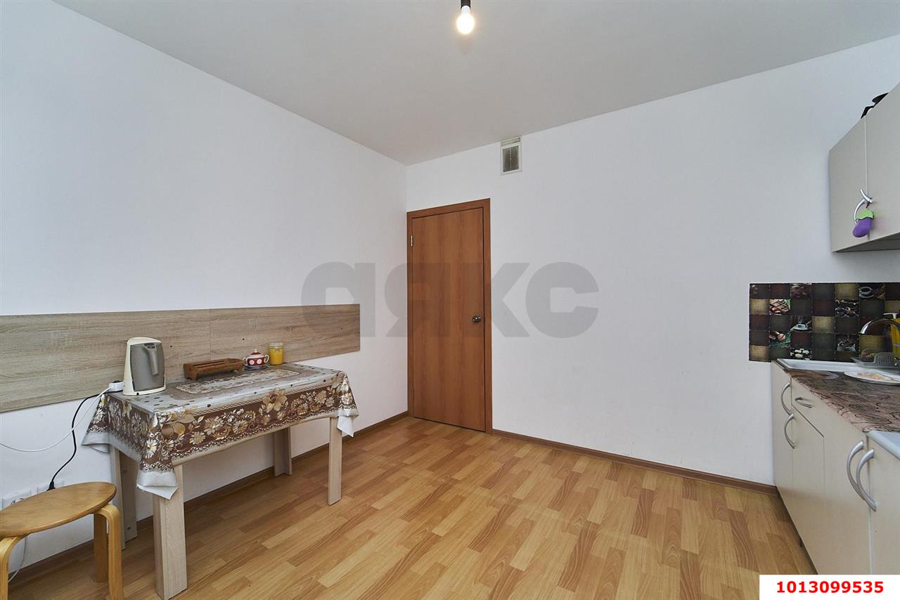 Фото №4: 2-комнатная квартира 70 м² - Краснодар, Микрохирургии глаза, ул. Академика Лукьяненко, 10
