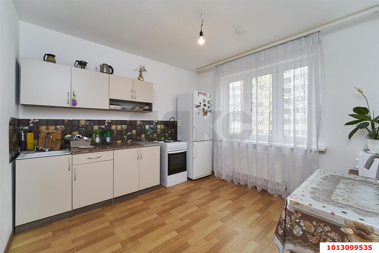 Фото №1: 2-комнатная квартира 70 м² - Краснодар, Микрохирургии глаза, ул. Академика Лукьяненко, 10