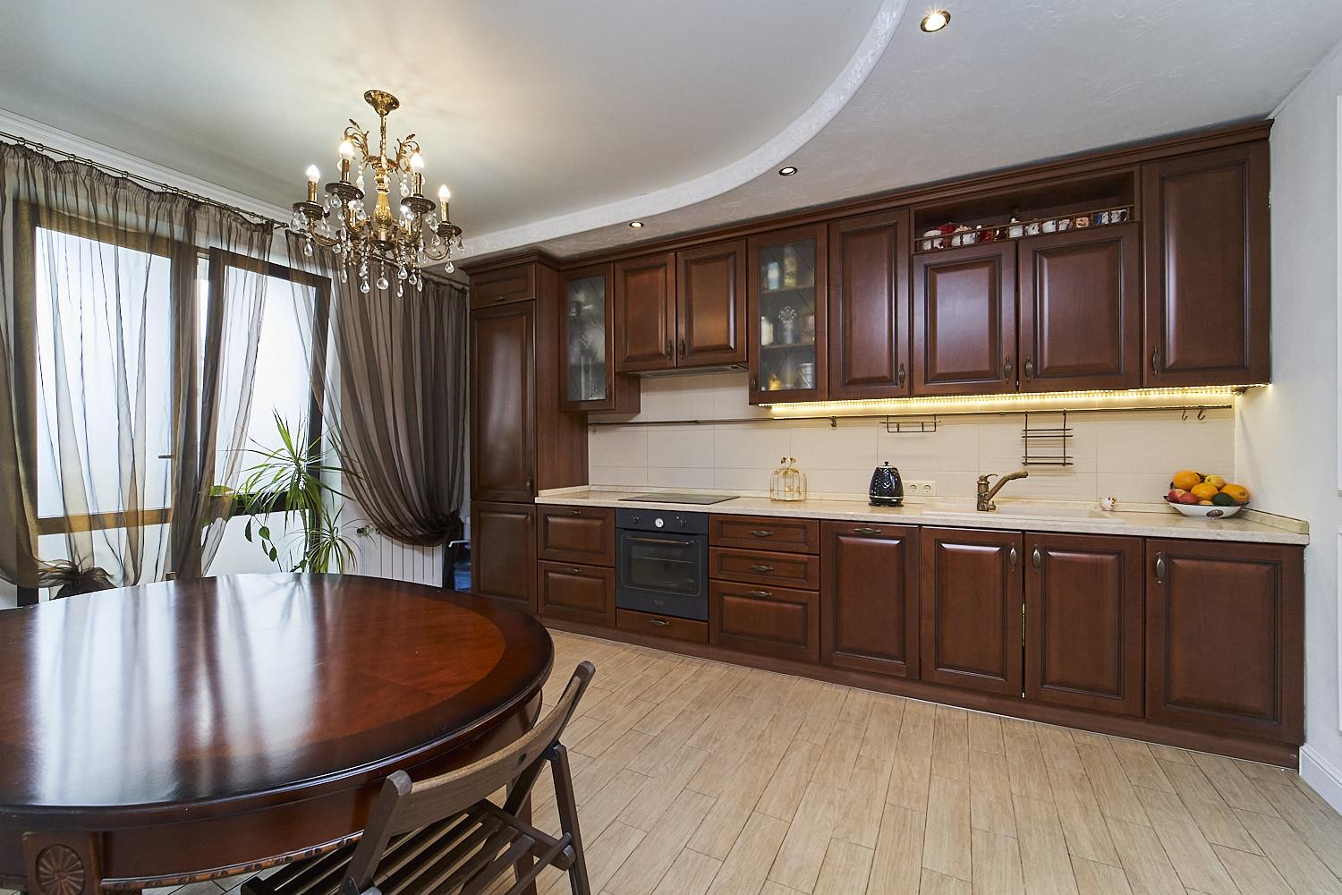 Фото №2: 2-комнатная квартира 90 м² - Краснодар, Западный внутригородской округ, мкр. Центральный, ул. Кубанская Набережная, 31/1