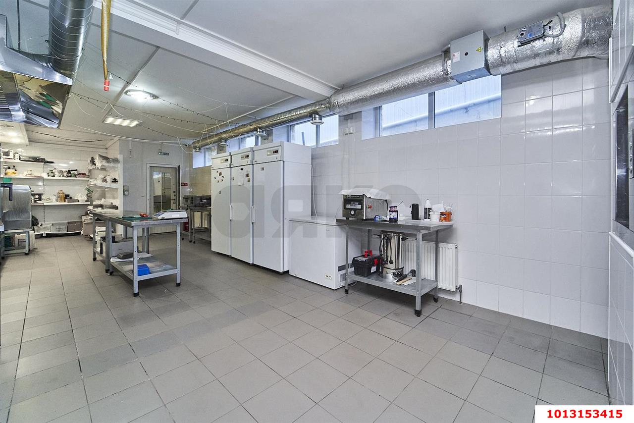 Фото №15: Отдельное здание <span class="whitespace-nowrap">889 м²</span>, <span class="whitespace-nowrap">3 эт.</span> - Краснодар, Центральный внутригородской округ, Западный внутригородской округ, мкр. Центральный, ул. Чкалова, 132