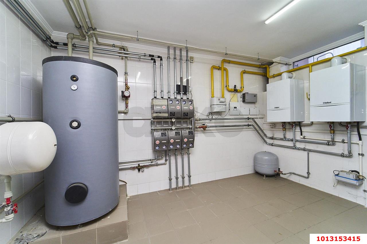 Фото №17: Отдельное здание <span class="whitespace-nowrap">889 м²</span>, <span class="whitespace-nowrap">3 эт.</span> - Краснодар, Центральный внутригородской округ, Западный внутригородской округ, мкр. Центральный, ул. Чкалова, 132