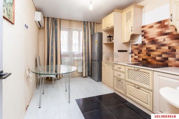 Фото №1: 2-комнатная квартира 49 м² - Краснодар, мкр. Музыкальный, ул. имени С.В. Рахманинова, 17