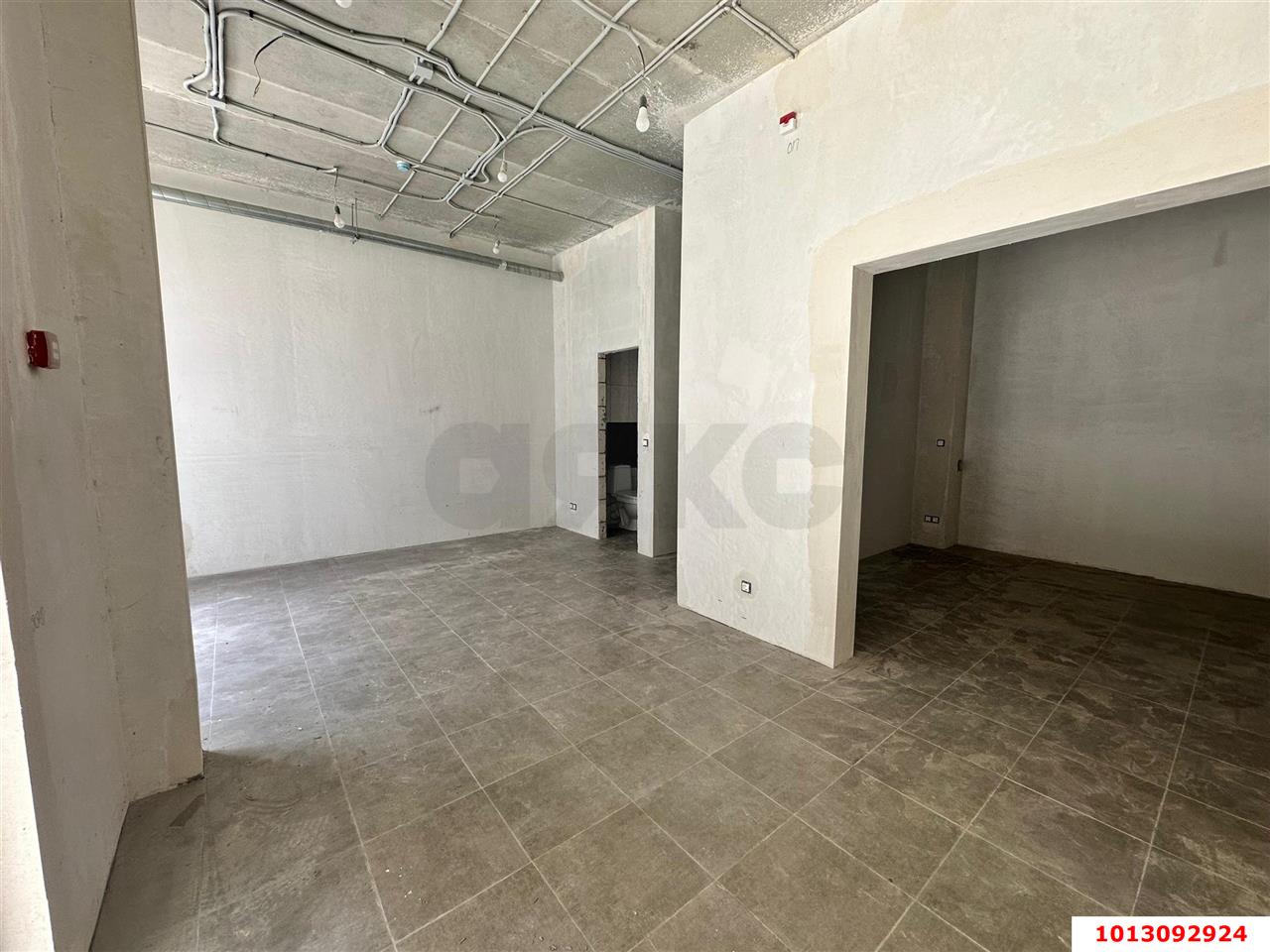 Фото №6: Коммерция 46 м² - Краснодар, Прикубанский внутригородской округ, мкр. жилой комплекс Ракурс, ул. имени Героя Ростовского, 8к3