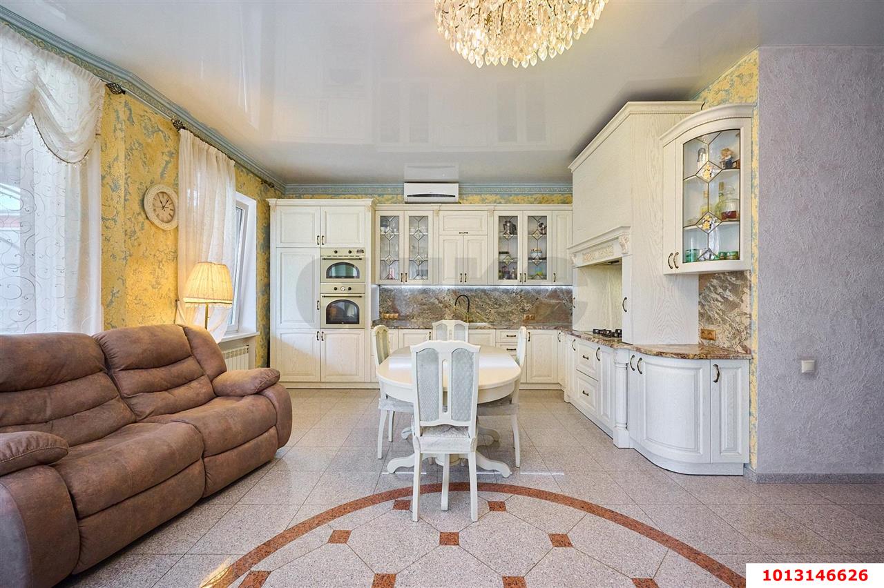 Фото №2: Дом 162 м² + 4 сот. - Краснодар, Западный внутригородской округ, мкр. Фестивальный, ул. Карла Маркса, 56