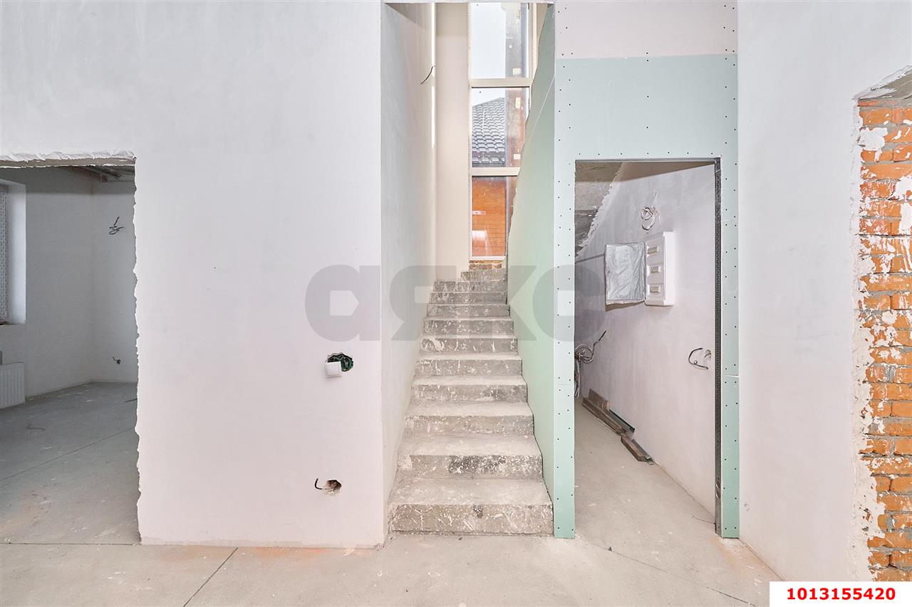 Фото №13: Дом 280 м² + 4 сот. - Краснодар, Прикубанский внутригородской округ, Калинино, мкр. Завод Радиоизмерительных Приборов, ул. Вологодская, 55