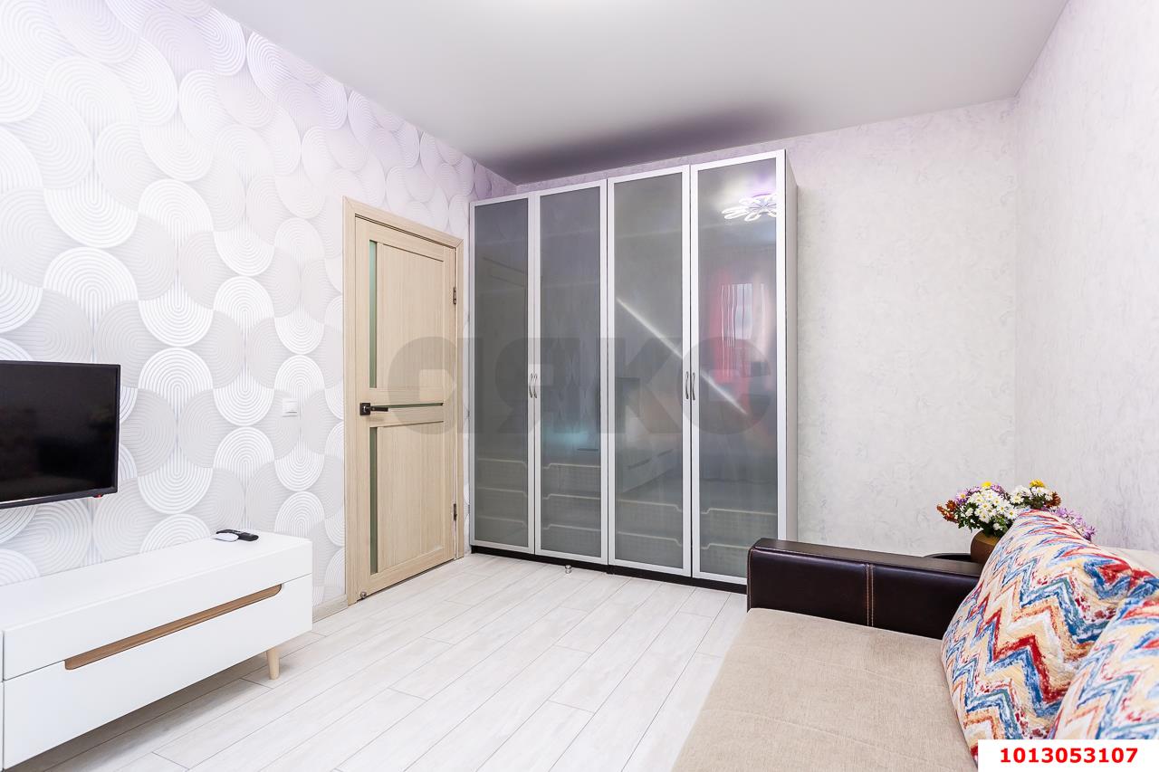 Фото №4: 1-комнатная квартира 40 м² - Краснодар, Светлоград, ул. Красных Партизан, 1/3