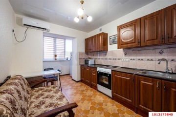 Фото №1: 1-комнатная квартира 45 м² - Краснодар, мкр. Музыкальный, ул. имени Мусоргского М.П., 1ВкА