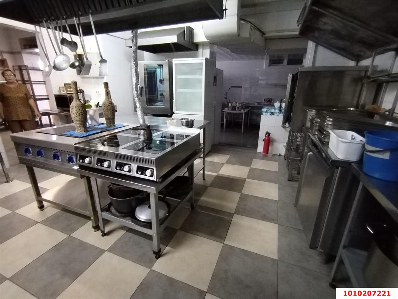 Фото №7: Коммерция 820 м² - Краснодар, Прикубанский внутригородской округ, мкр. Фестивальный, ул. Красных Партизан, 337