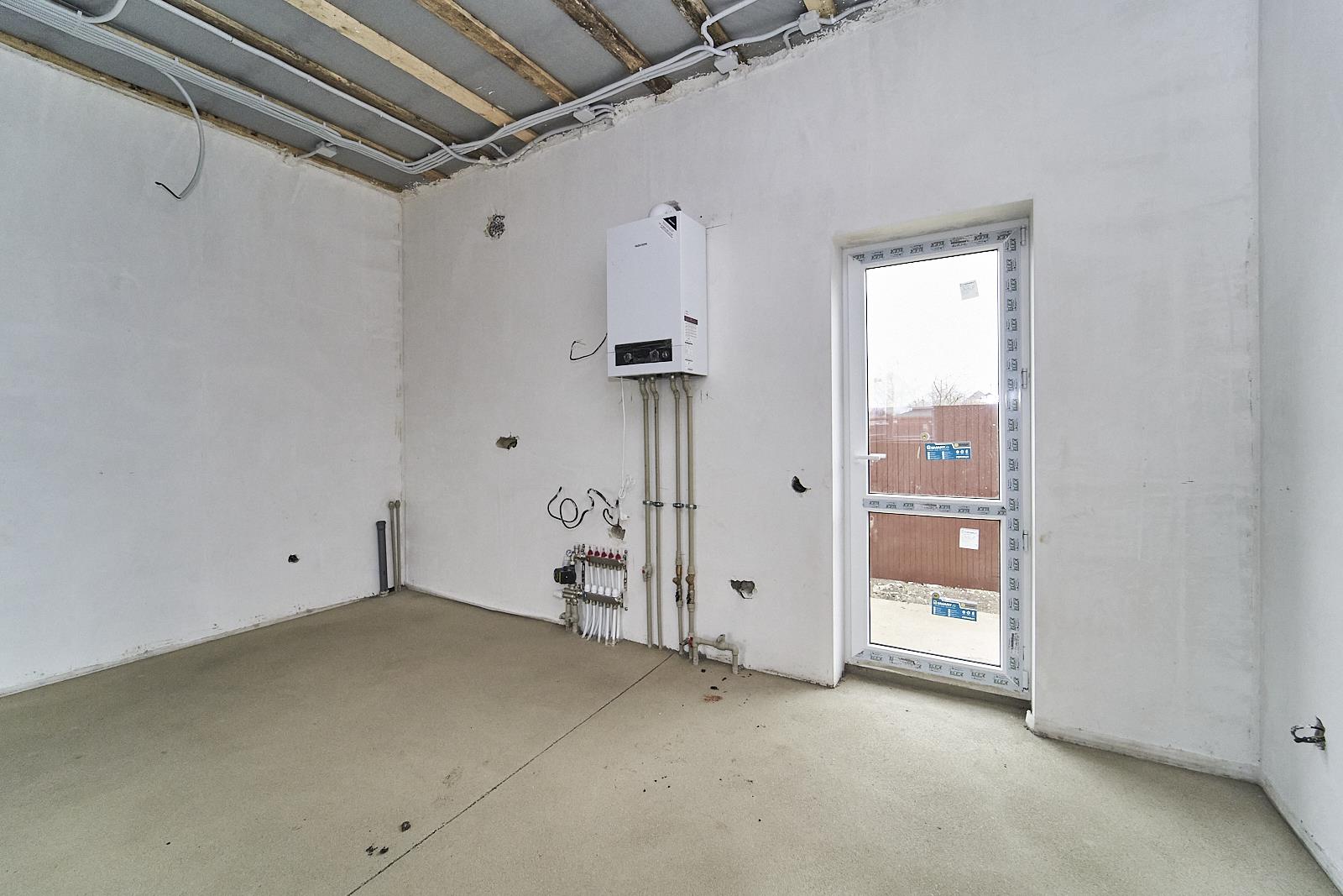 Фото №6: Дом 85 м² + 4.89 сот. - Новотитаровская, ул. Заречная, 172