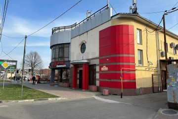 Фото №1: Торговое помещение 695 м² - Краснодар, мкр. Кожзавод, ул. Минская, 120/7