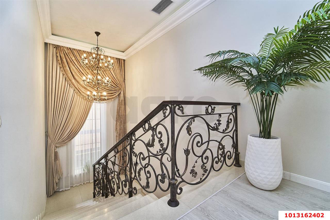 Фото №7: Дом 341 м² + 8 сот. - Краснодар, Прикубанский внутригородской округ, мкр. Плодородный-2, ул. Тарасовская, 40