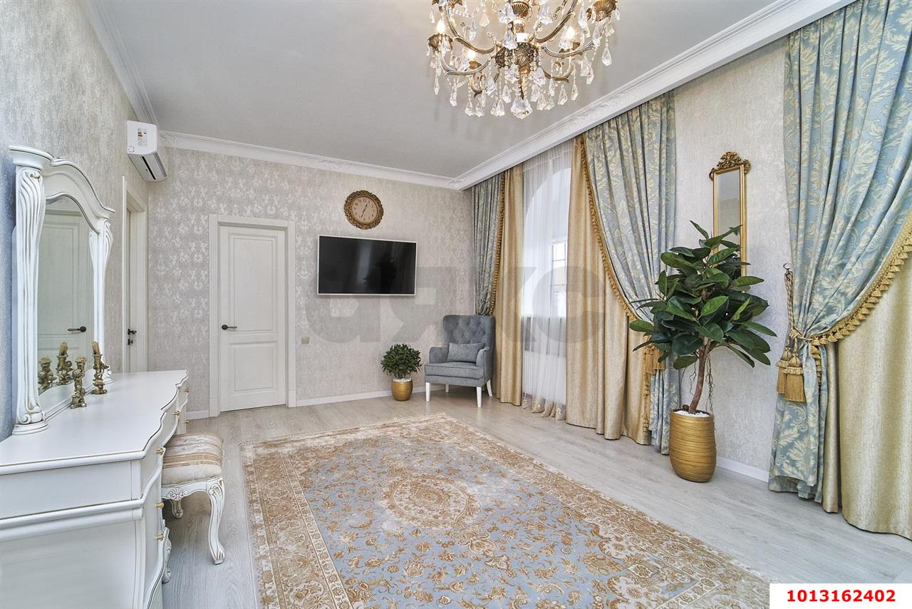 Фото №13: Дом 341 м² + 8 сот. - Краснодар, Прикубанский внутригородской округ, мкр. Плодородный-2, ул. Тарасовская, 40